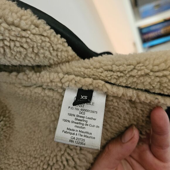 Aritzia shearling jacket - Picture 4 of 9